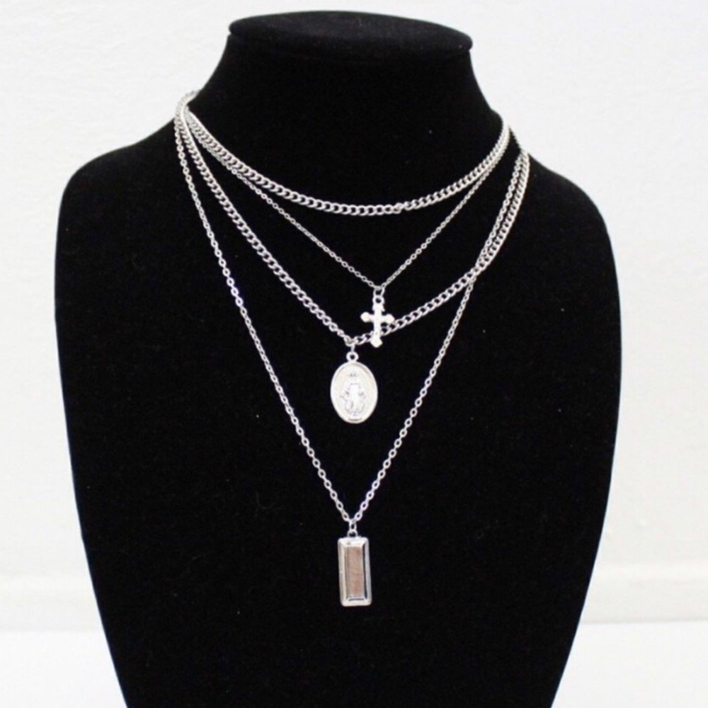 Silver Chain Layered Necklace